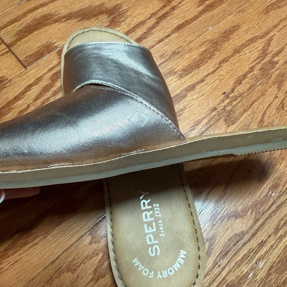 Sperry Women's Rose Gold Slide Sandals - Picture 4 of 6